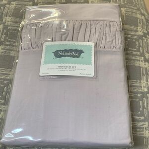 The land of Nod 100% cotton lilac sheet set TWIN